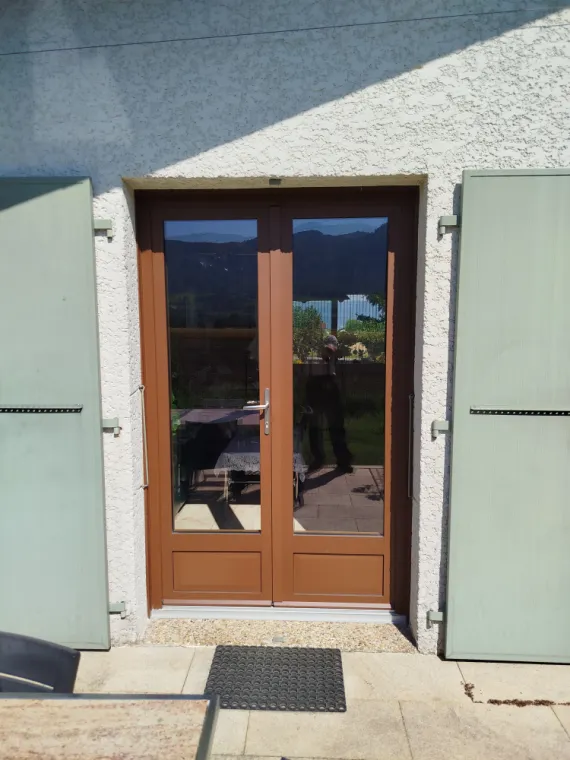 Remplacement d'une porte fenêtre, Saint-Julien-en-Genevois, Echo Bois